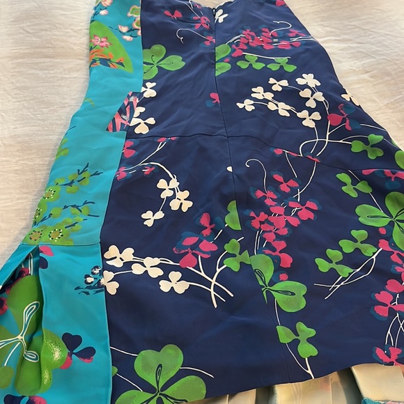 How cute is this Versace dress made for H&M - Picture 7 of 7